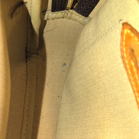 Louis Vuitton GM Bag - Picture 11 of 13